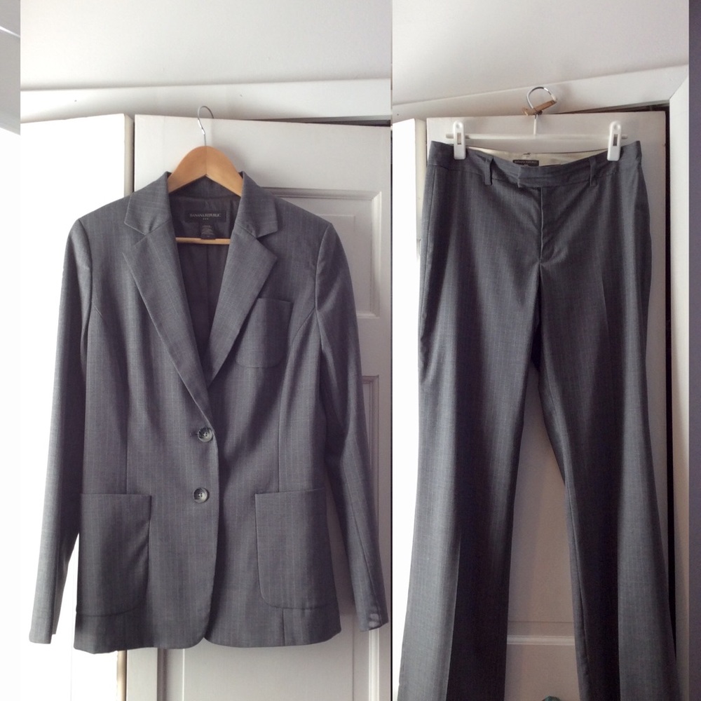 Banana Republic grey pinstriped Wool Suit